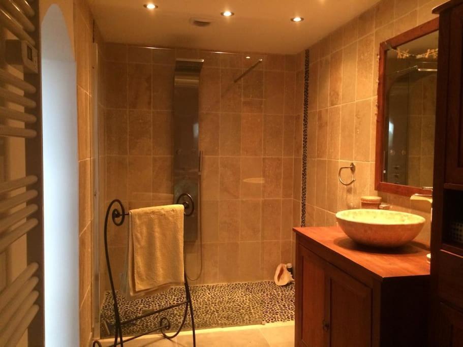 Appartement Sur La Colline Avec Acces Piscine Volx Ngoại thất bức ảnh